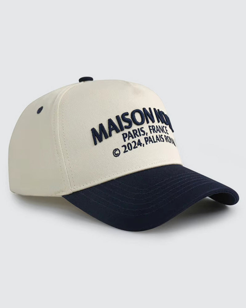 Maison Noel Hat | Cafe Montaigne