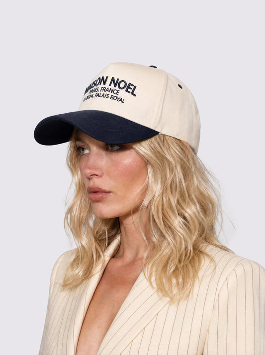 Maison Noel | Cafe Montaigne hat